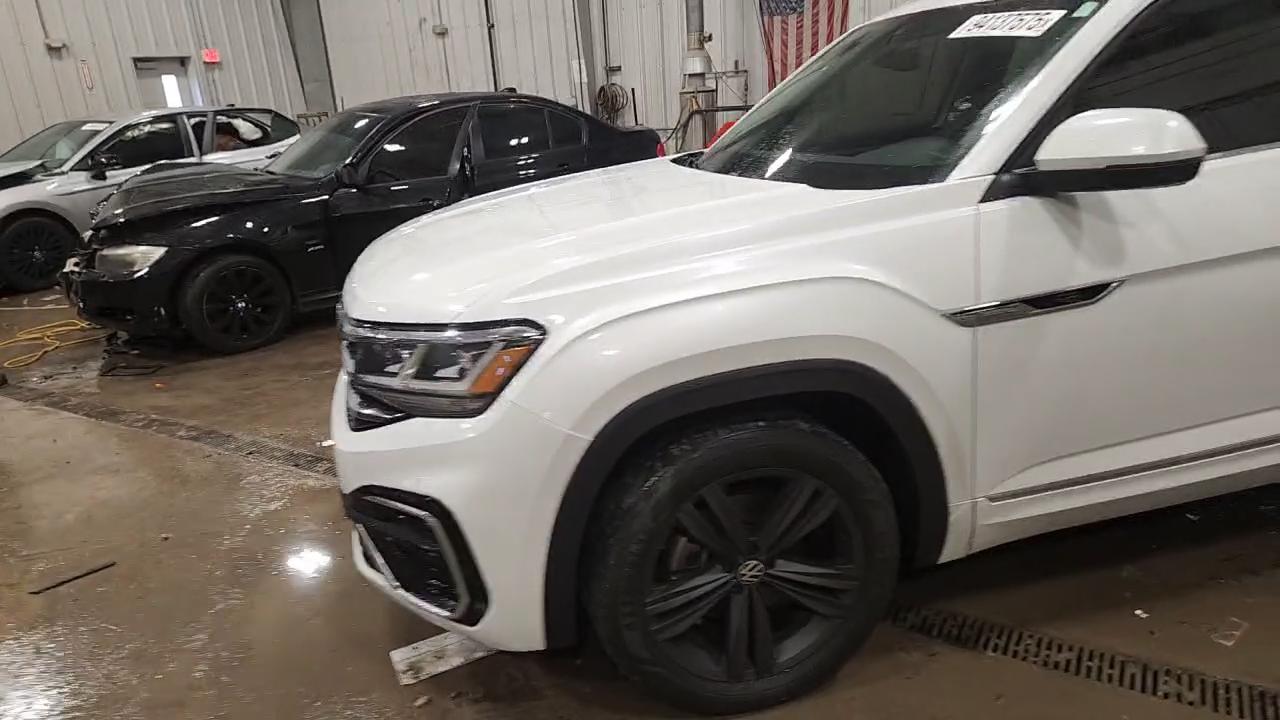 Фото: 1V2AR2CA8NC524494