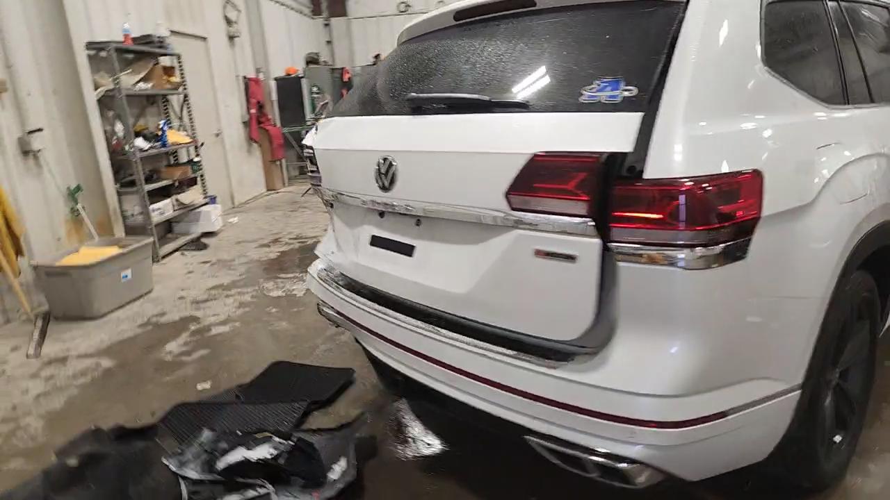 Фото: 1V2AR2CA8NC524494