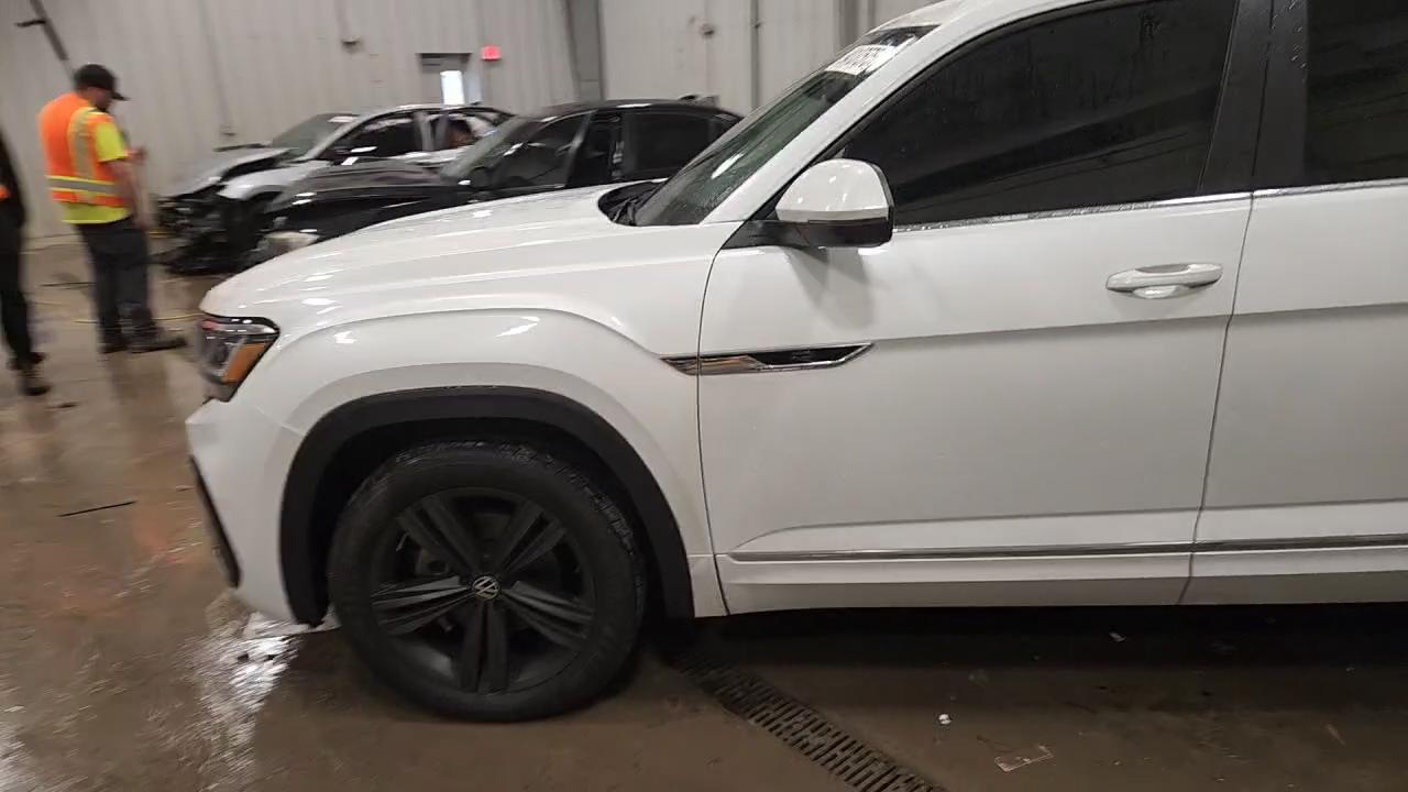 Фото: 1V2AR2CA8NC524494