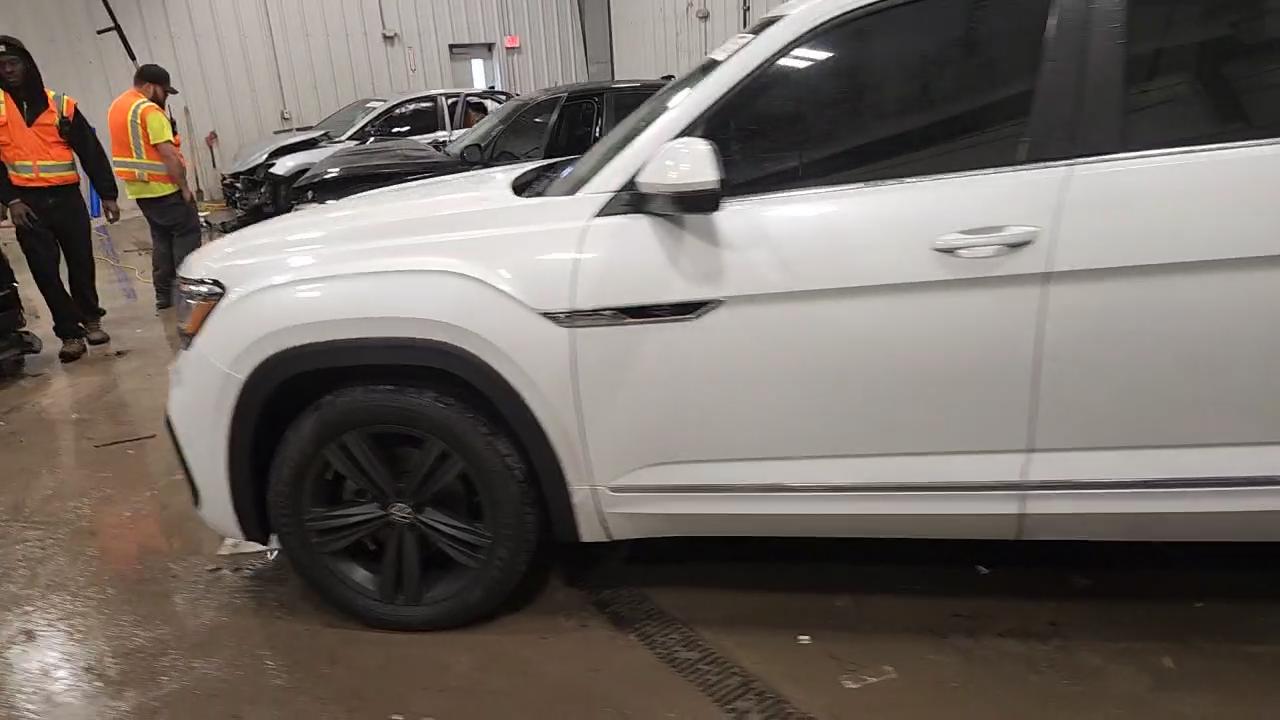 Фото: 1V2AR2CA8NC524494