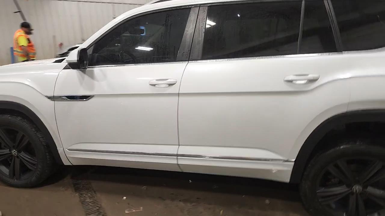 Фото: 1V2AR2CA8NC524494