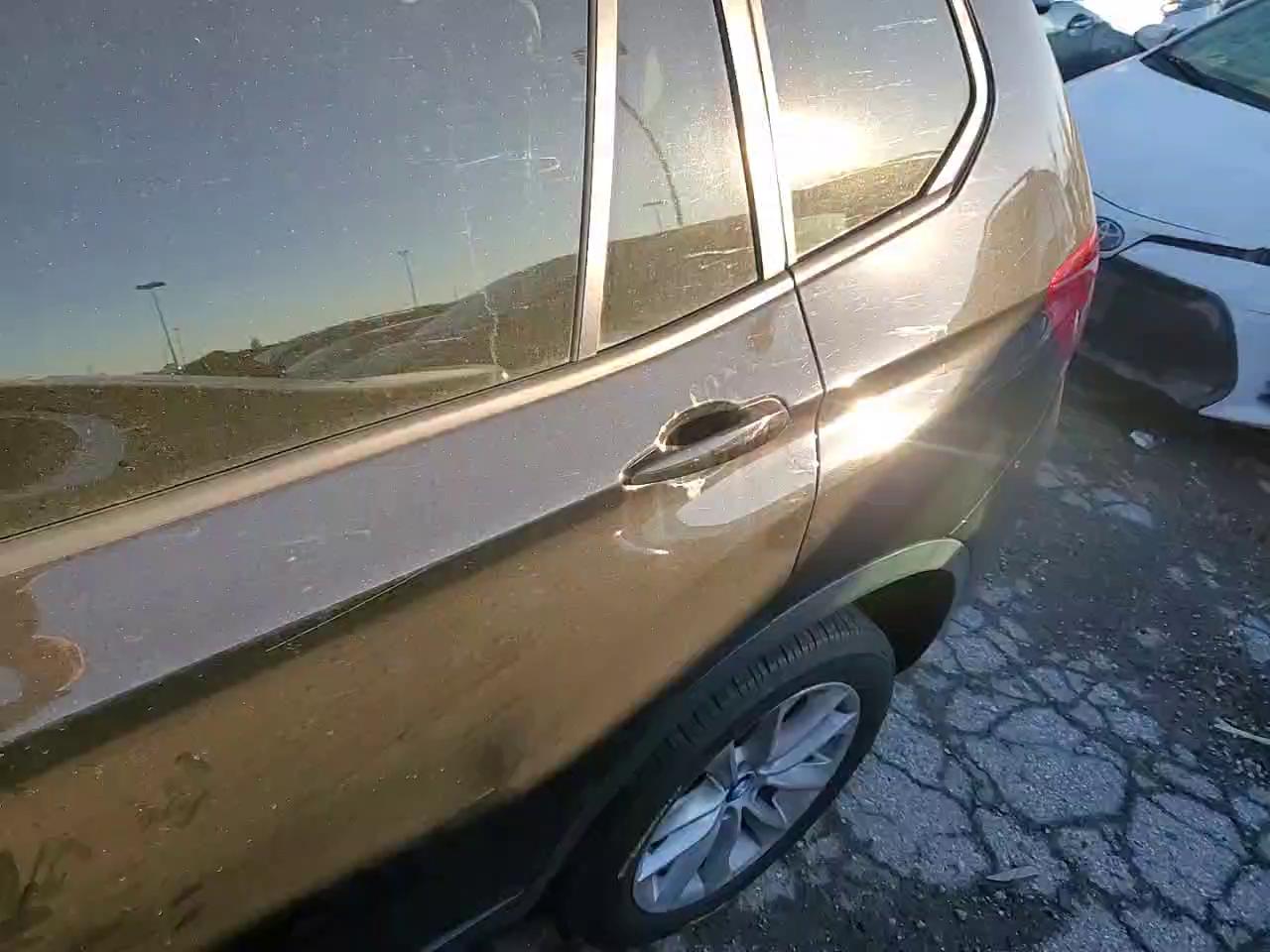 Фото: 5UXWX9C58G0D70478