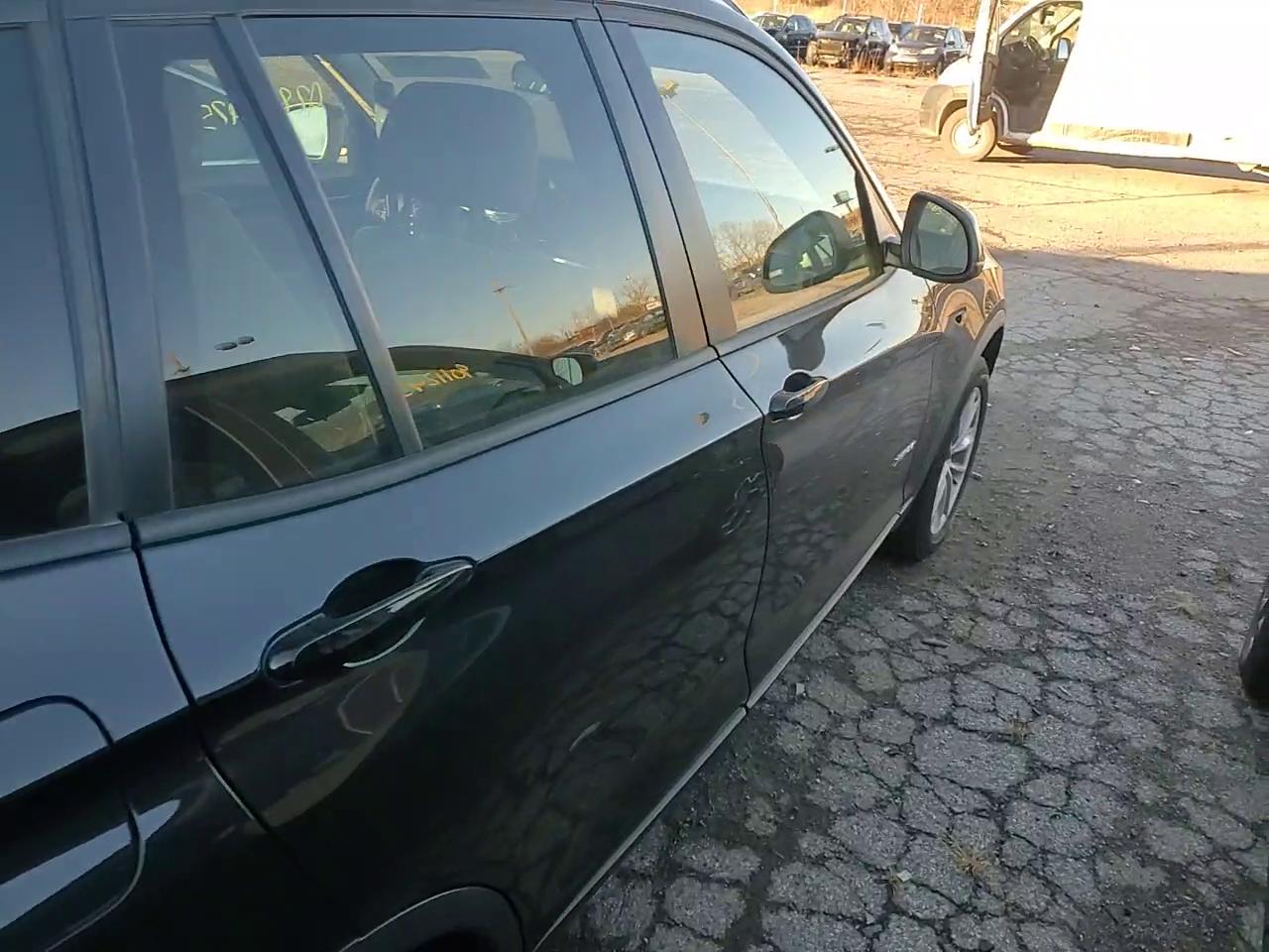 Фото: 5UXWX9C58G0D70478