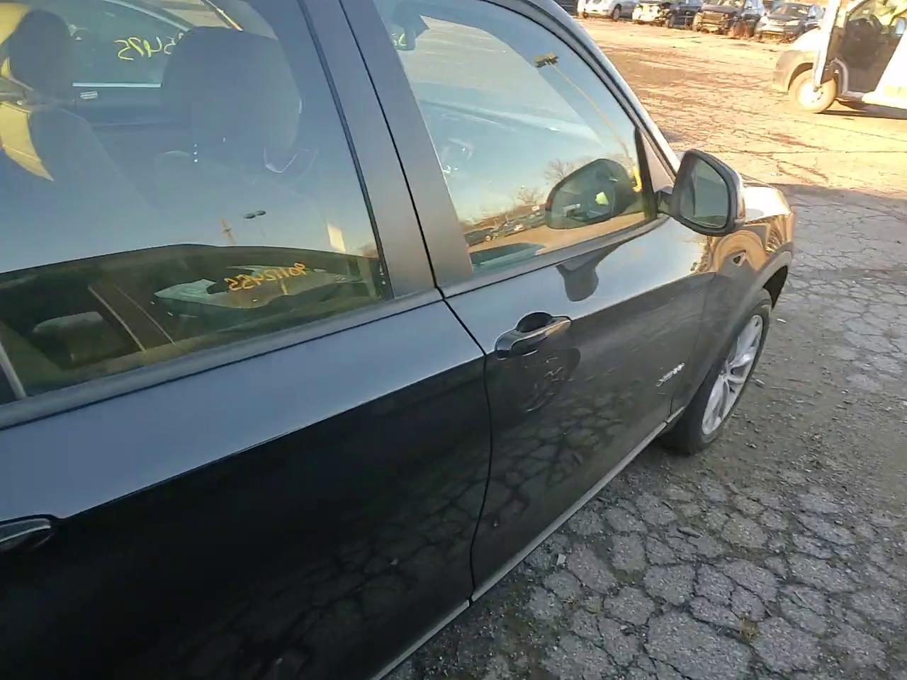 Фото: 5UXWX9C58G0D70478