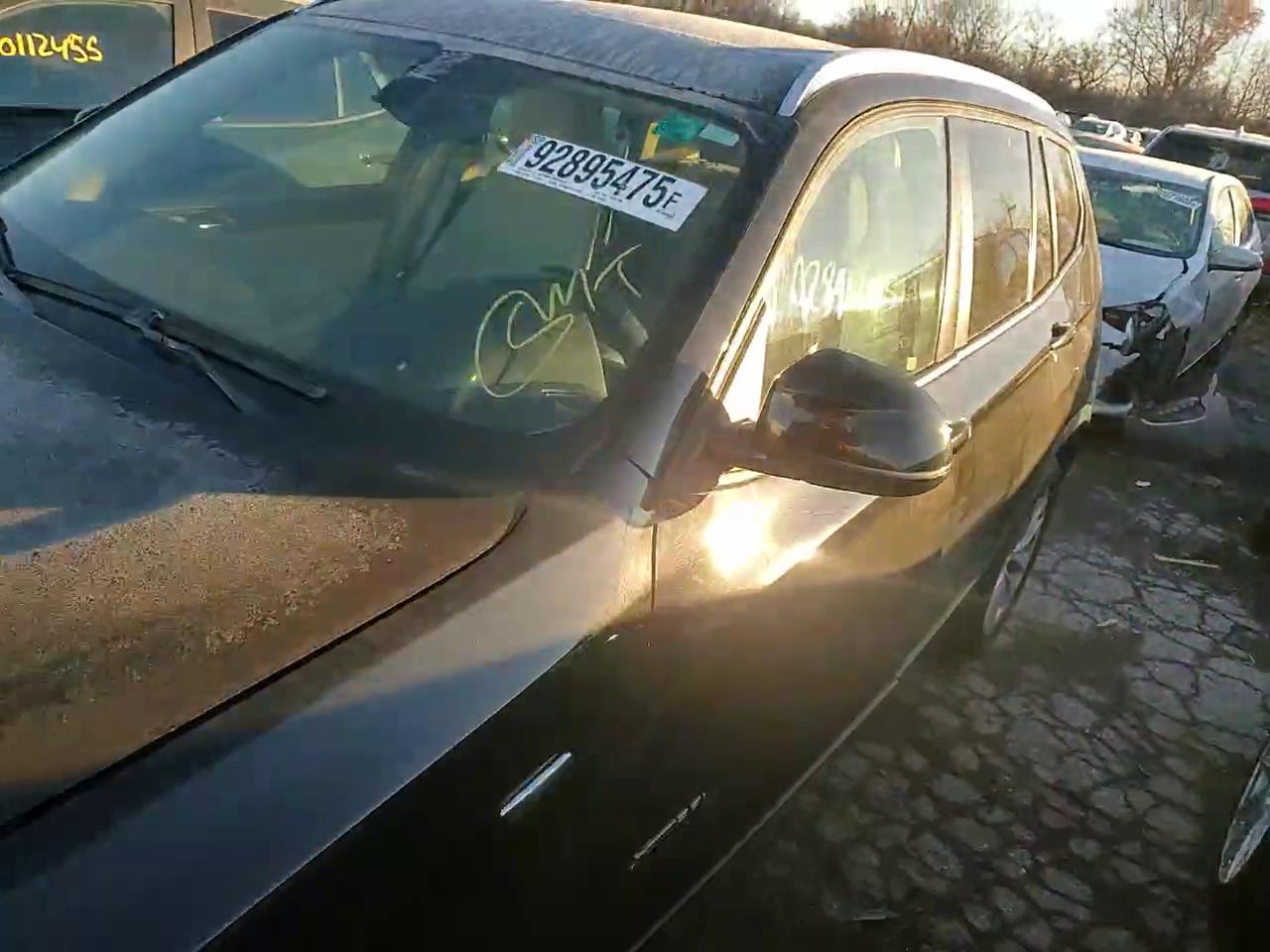 Фото: 5UXWX9C58G0D70478