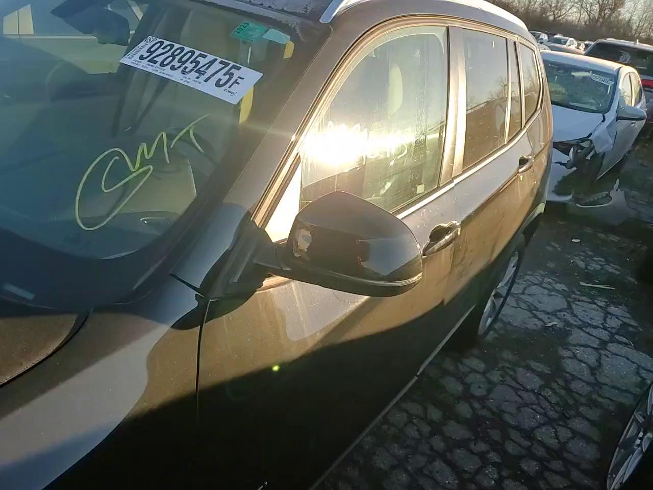 Фото: 5UXWX9C58G0D70478