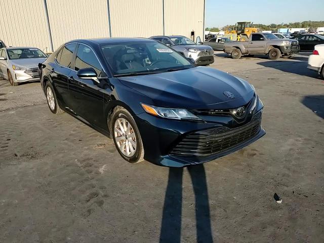 2020 Toyota Camry Le VIN: 4T1C11AK6LU951487 Lot: 93638255