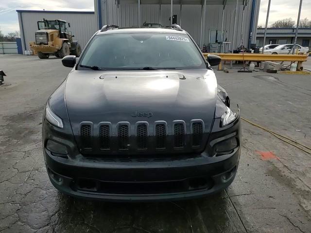 2016 Jeep Cherokee Latitude VIN: 1C4PJMCB8GW153846 Lot: 94442825