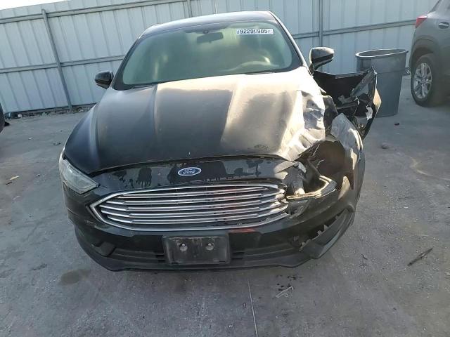 2017 Ford Fusion Se Hybrid VIN: 3FA6P0LU3HR109963 Lot: 92299905