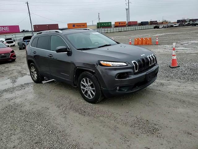 2016 Jeep Cherokee Latitude VIN: 1C4PJMCS1GW245445 Lot: 92267015