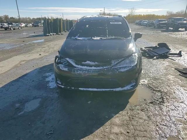 2018 Chrysler Pacifica Touring L VIN: 2C4RC1BG0JR197824 Lot: 90861085
