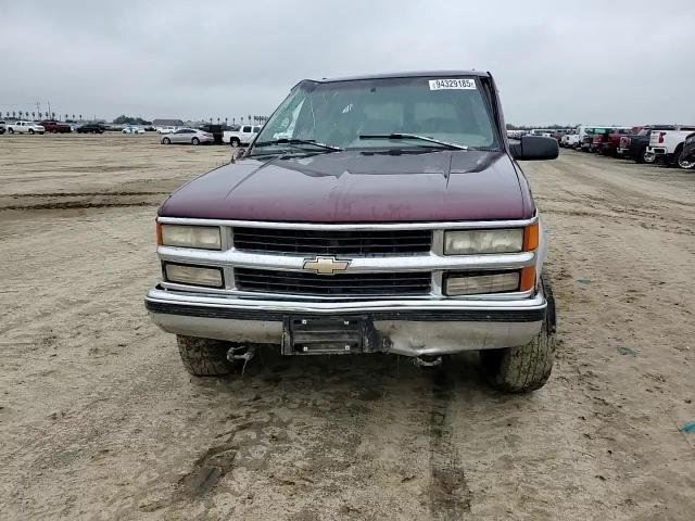 1996 Chevrolet Suburban K2500 VIN: 3GNGK26J9TG163225 Lot: 94329185
