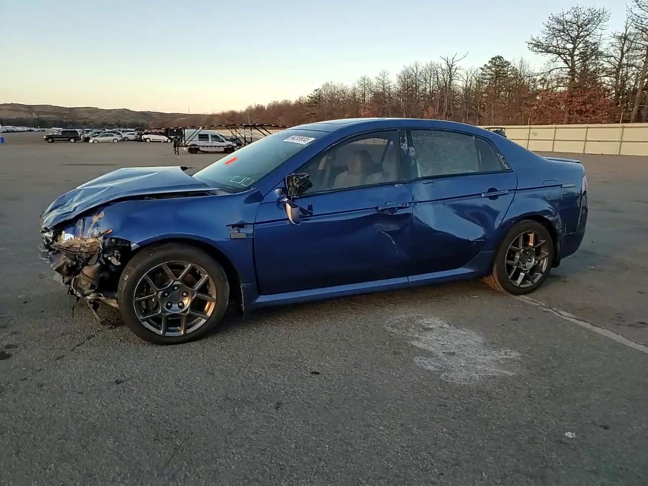 Фото: 19UUA76538A042535