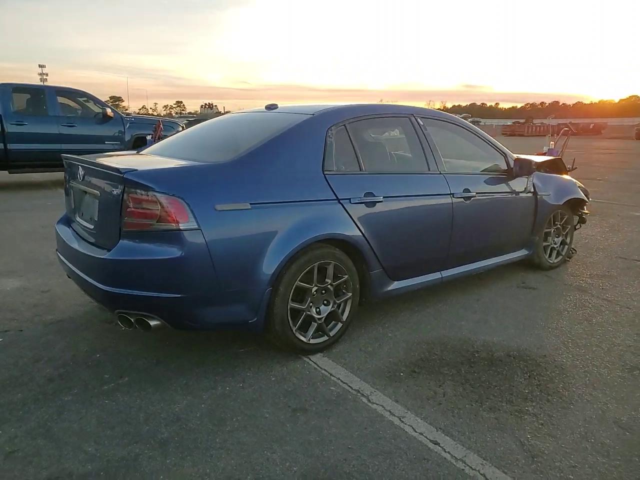 Фото: 19UUA76538A042535