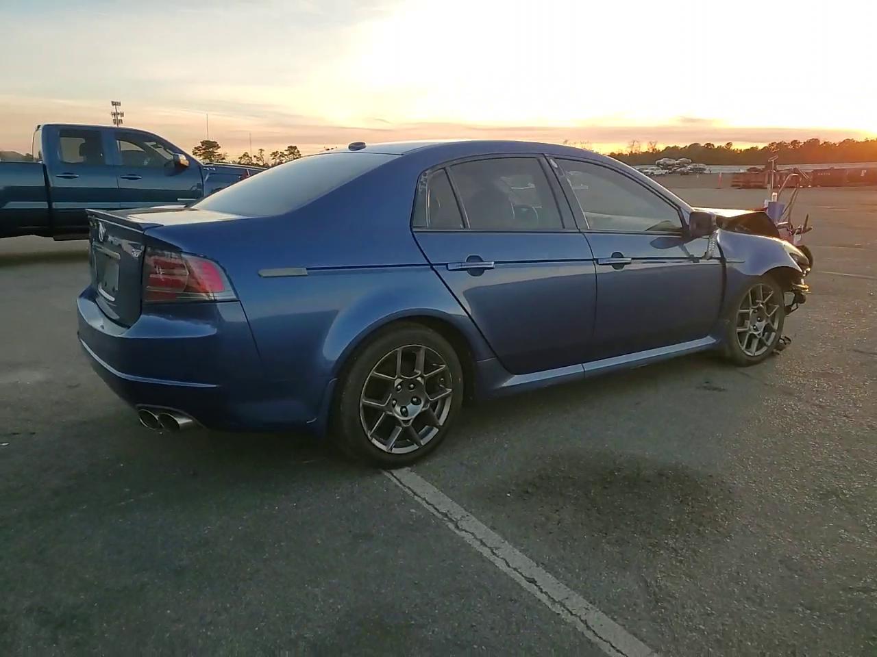 Фото: 19UUA76538A042535