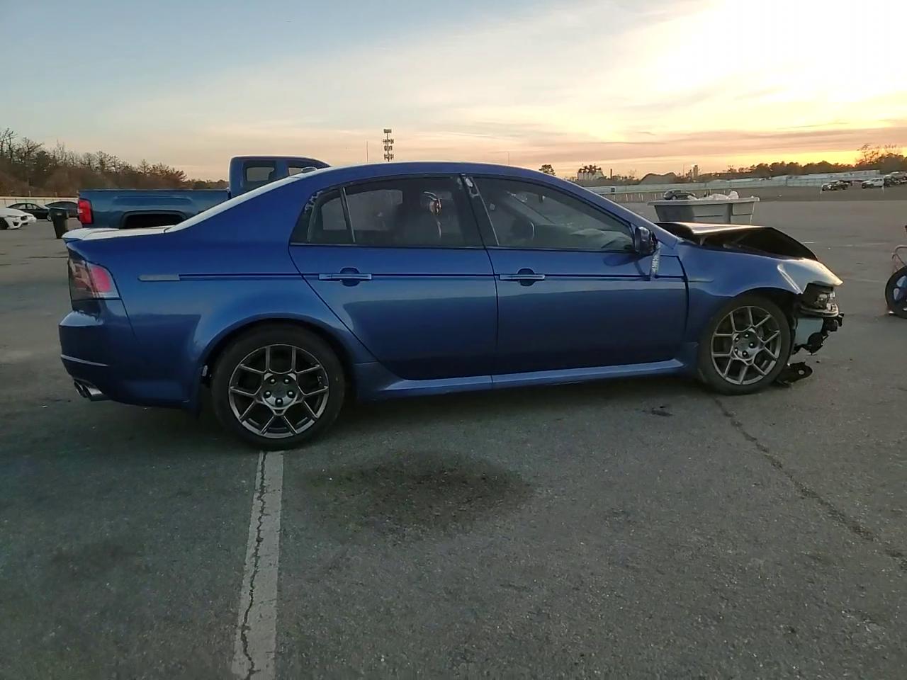 Фото: 19UUA76538A042535