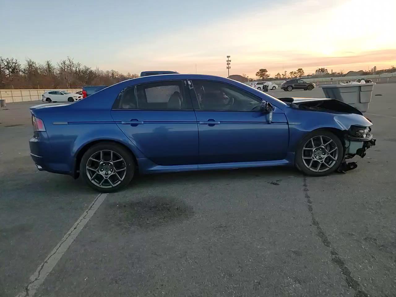 Фото: 19UUA76538A042535