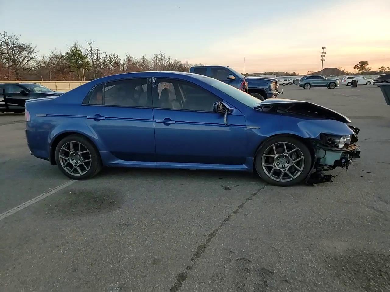 Фото: 19UUA76538A042535