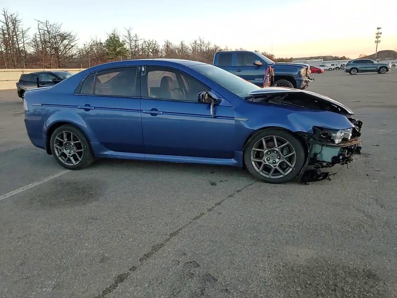 Фото: 19UUA76538A042535