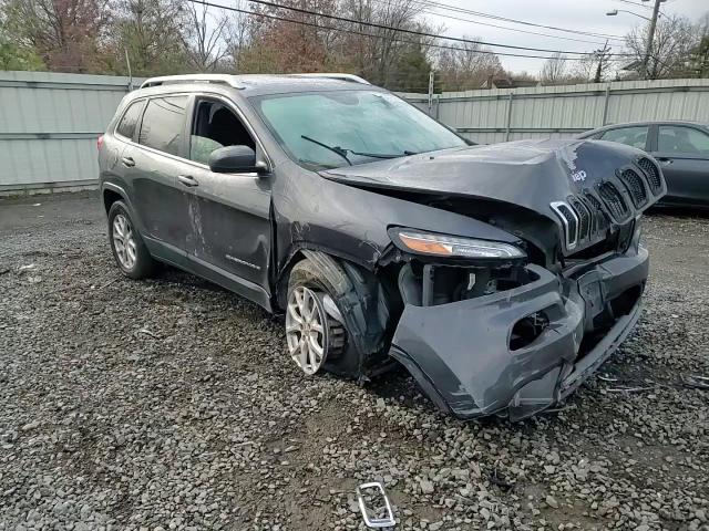 2016 Jeep Cherokee Latitude VIN: 1C4PJMCS9GW131662 Lot: 93565735