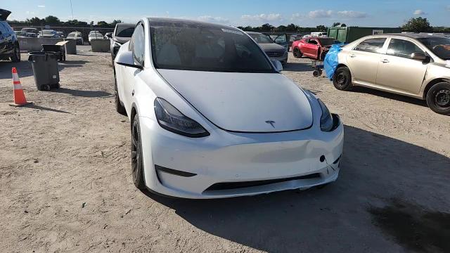 2021 Tesla Model Y VIN: 5YJYGDED9MF121926 Lot: 93535565