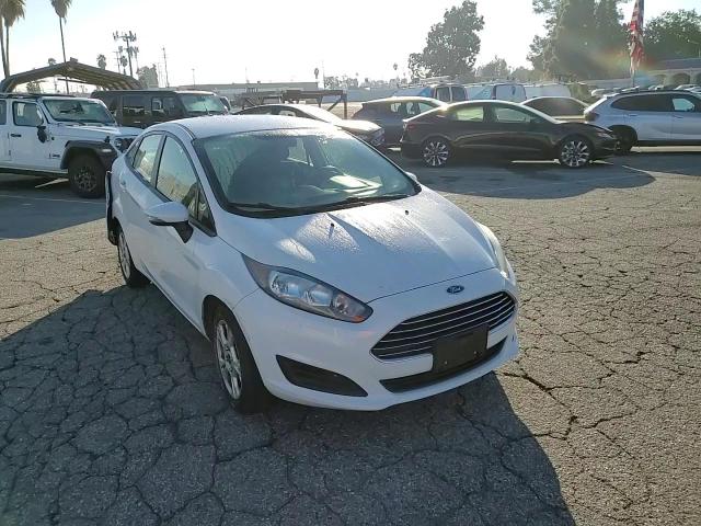 2015 Ford Fiesta Se VIN: 3FADP4BJXFM221207 Lot: 90922215