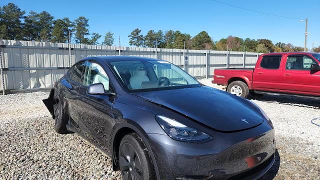 2024 Tesla Model Y VIN: 7SAYGDED8RA307366 Lot: 92084915