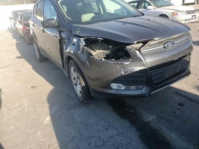 2016 Ford Escape Se VIN: 1FMCU0G96GUB00415 Lot: 92722445