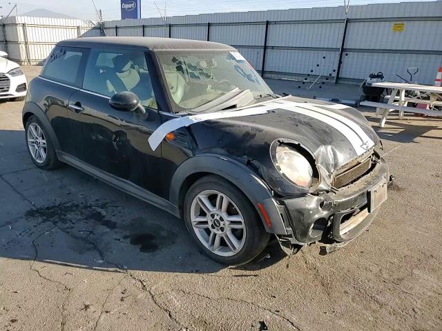 2013 Mini Cooper VIN: WMWSU3C5XDT680447 Lot: 81809965