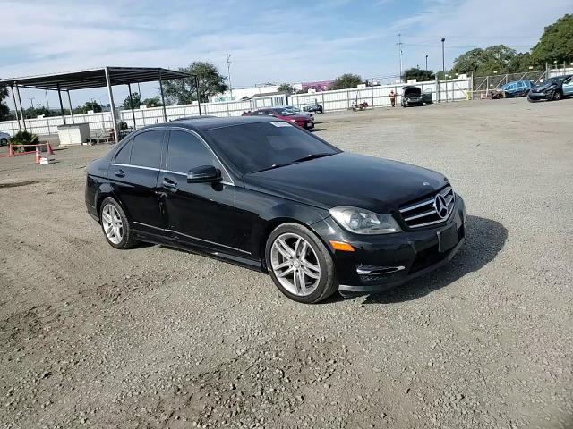 2014 Mercedes-Benz C 250 VIN: WDDGF4HB4ER317749 Lot: 92311845