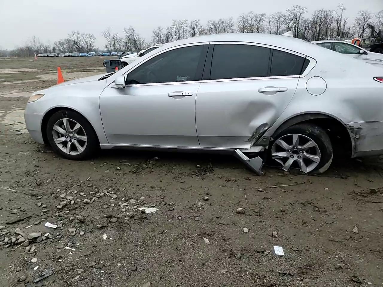 Фото: 19UUA8F51CA027370