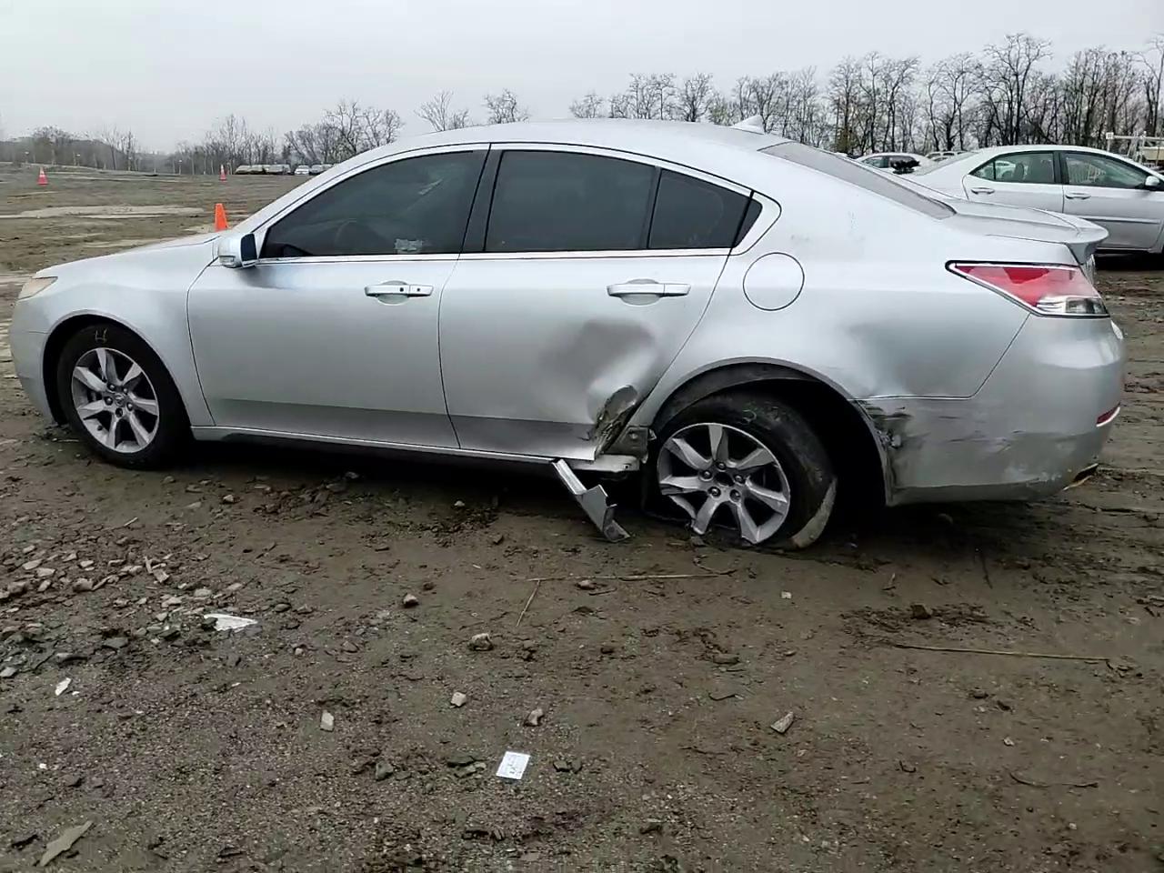 Фото: 19UUA8F51CA027370