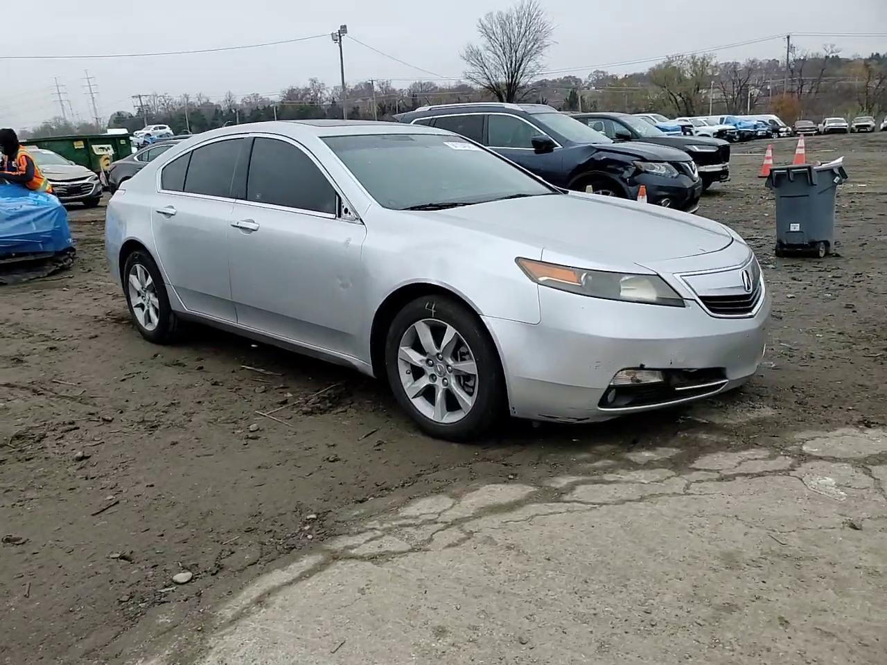 Фото: 19UUA8F51CA027370