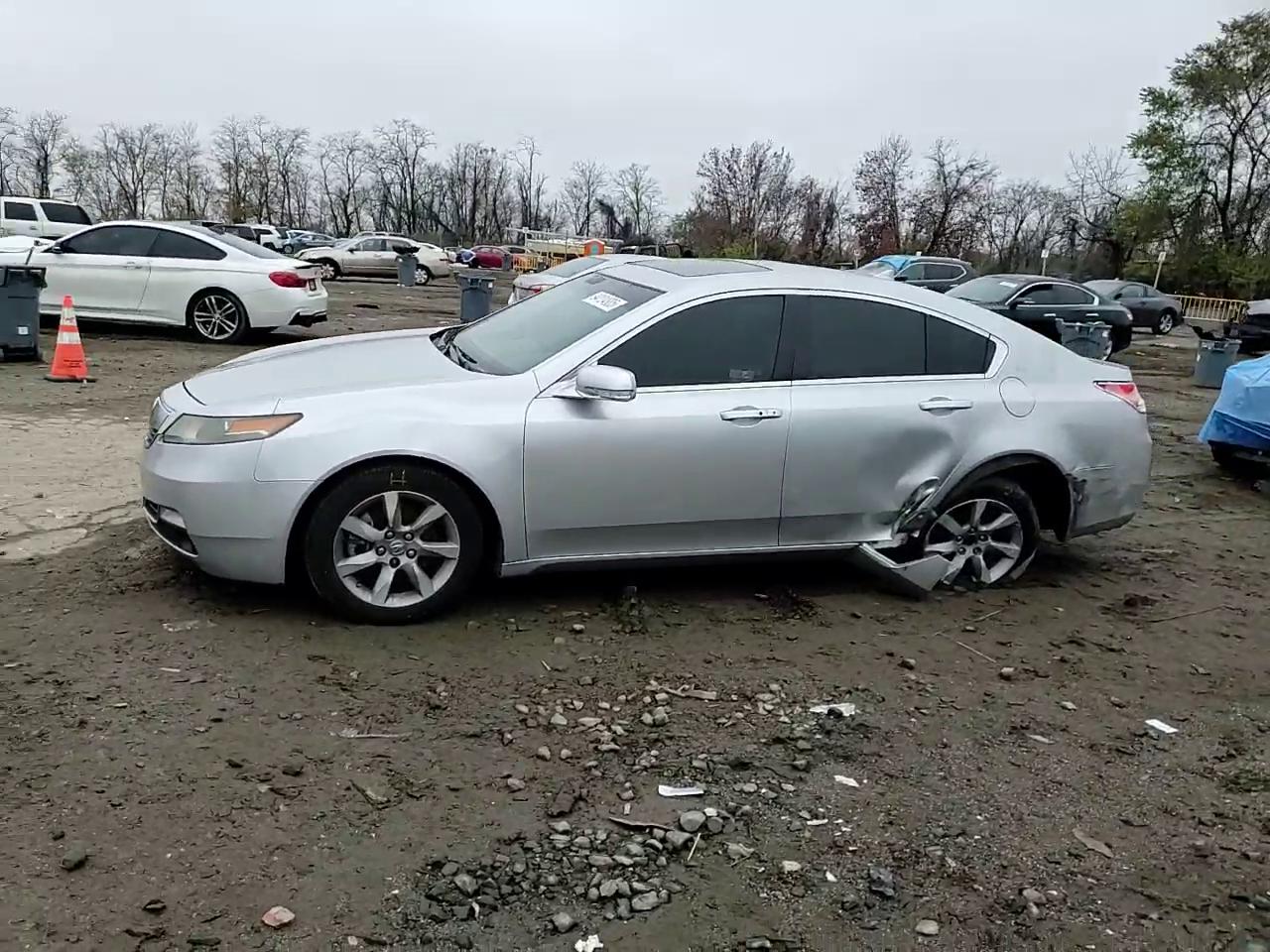 Фото: 19UUA8F51CA027370