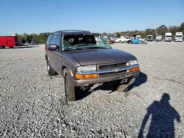 2002 Chevrolet Blazer VIN: 1GNCS13W72K162025 Lot: 93094355