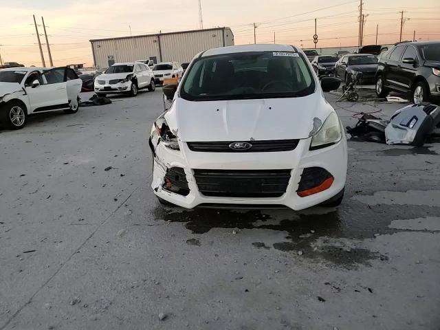 2016 Ford Escape S VIN: 1FMCU0F79GUC66766 Lot: 91857025