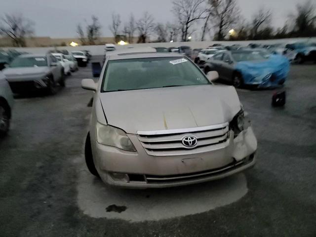 2005 Toyota Avalon Xl VIN: 4T1BK36B55U056119 Lot: 93952625