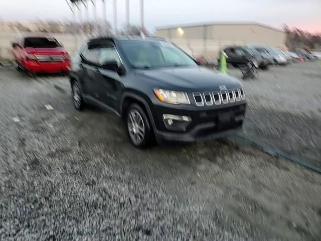 2019 Jeep Compass Latitude VIN: 3C4NJCBB3KT743163 Lot: 93739205