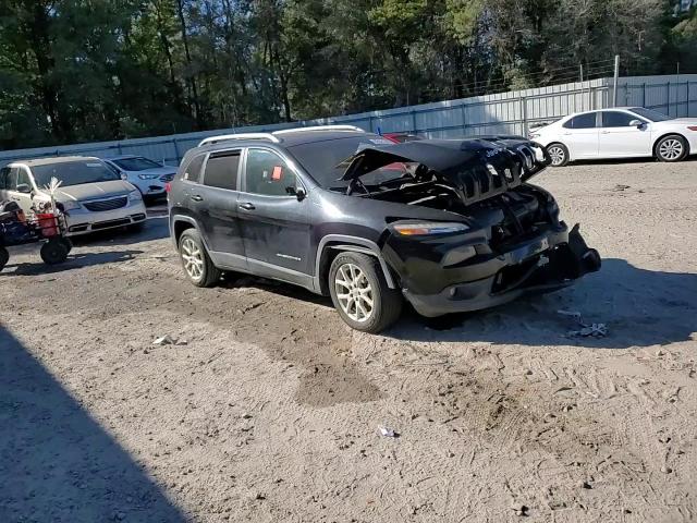 2016 Jeep Cherokee Latitude VIN: 1C4PJLCS8GW346136 Lot: 92821745