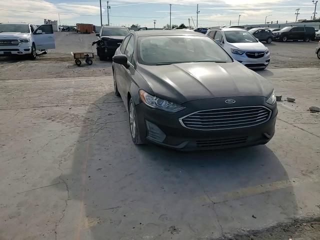 2019 Ford Fusion Se VIN: 3FA6P0LU5KR143782 Lot: 93423125