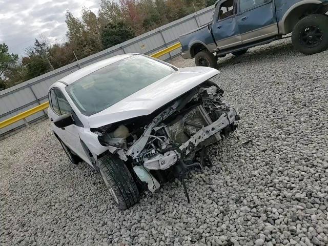 2017 Ford Escape S VIN: 1FMCU0F70HUB19639 Lot: 92354425