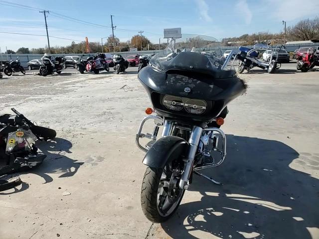 2017 Harley-Davidson Fltrxs Road Glide Special VIN: 1HD1KTC13HB691964 Lot: 93111085