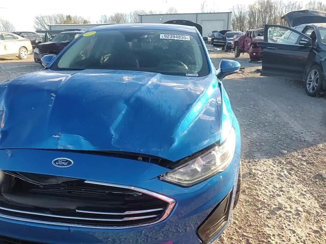 2019 Ford Fusion Se VIN: 3FA6P0LU5KR152403 Lot: 92394835