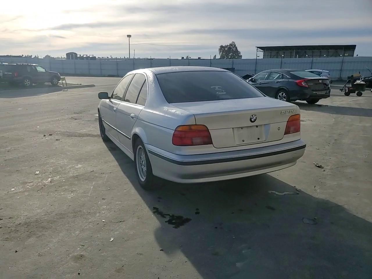 Фото: WBADM6347YGU29899