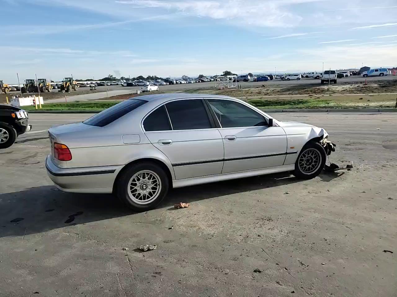 Фото: WBADM6347YGU29899