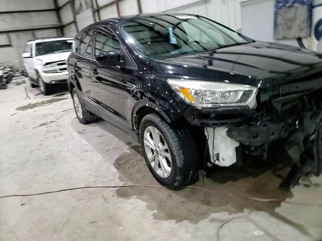 2017 Ford Escape Se VIN: 1FMCU0GD6HUD82674 Lot: 91740135