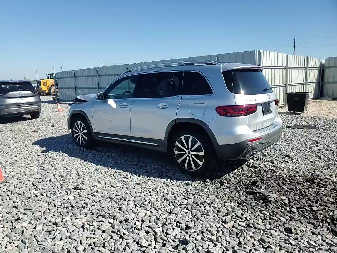 Фото: W1N4M4GB9MW162726