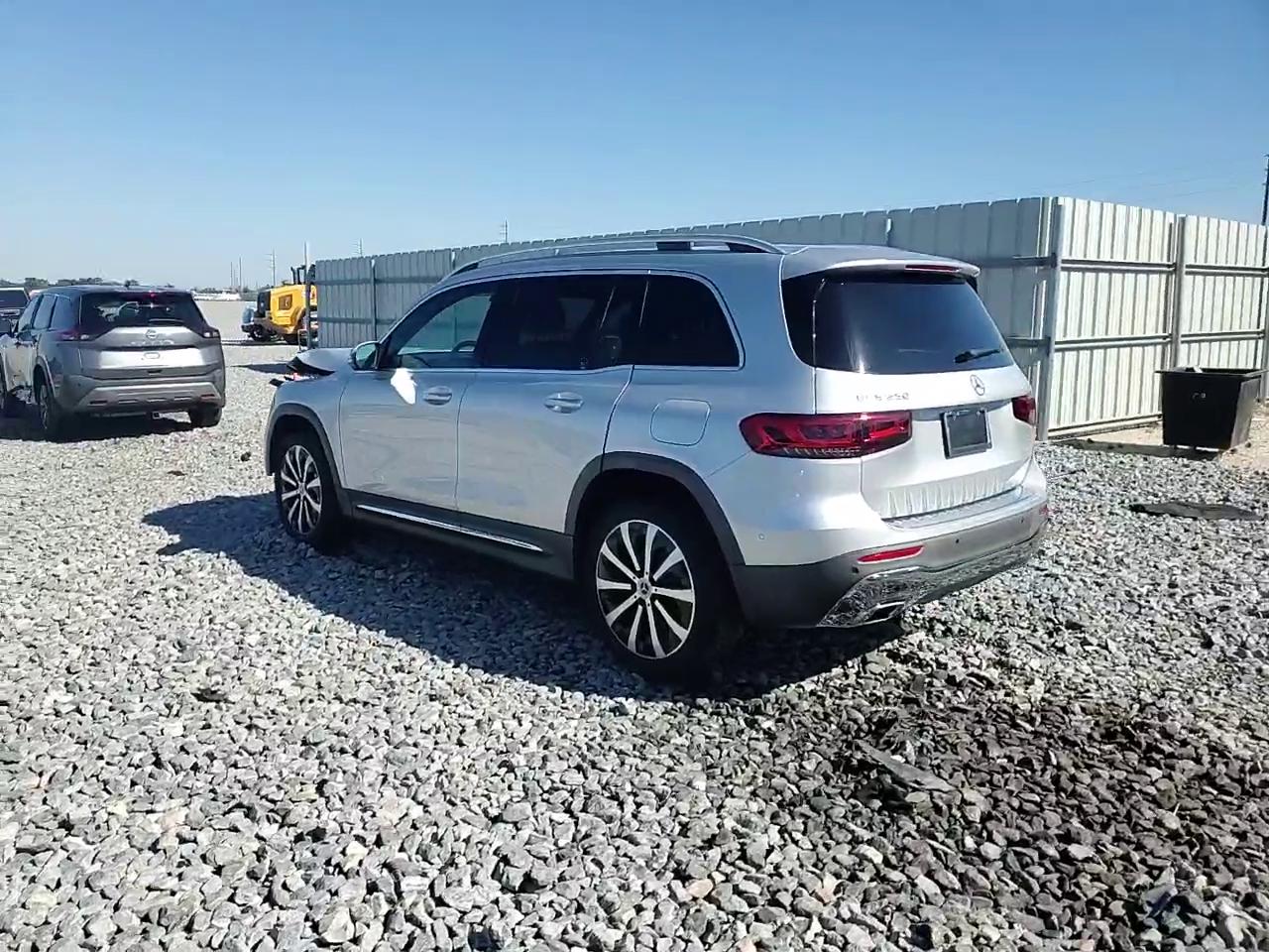 Фото: W1N4M4GB9MW162726