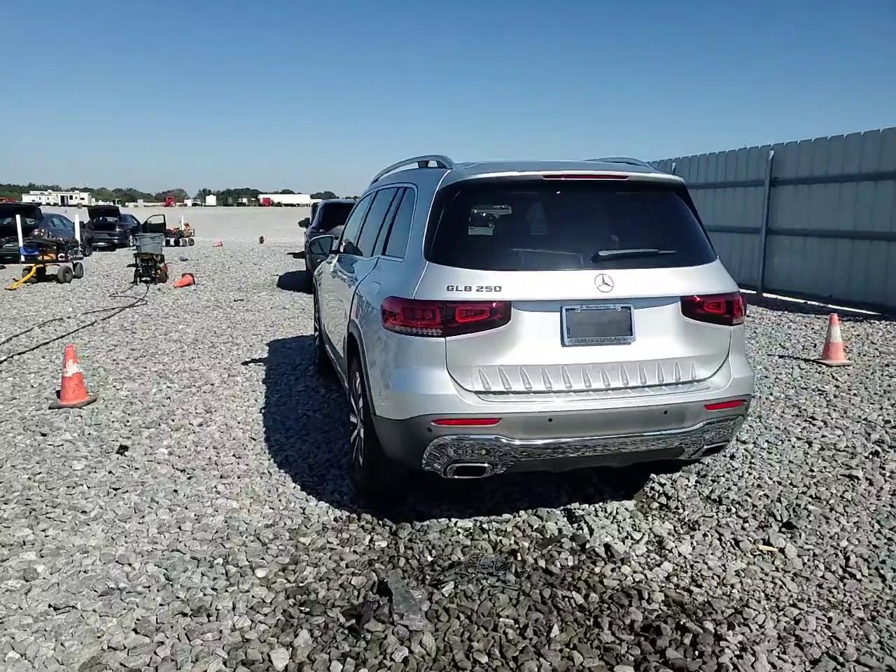 Фото: W1N4M4GB9MW162726