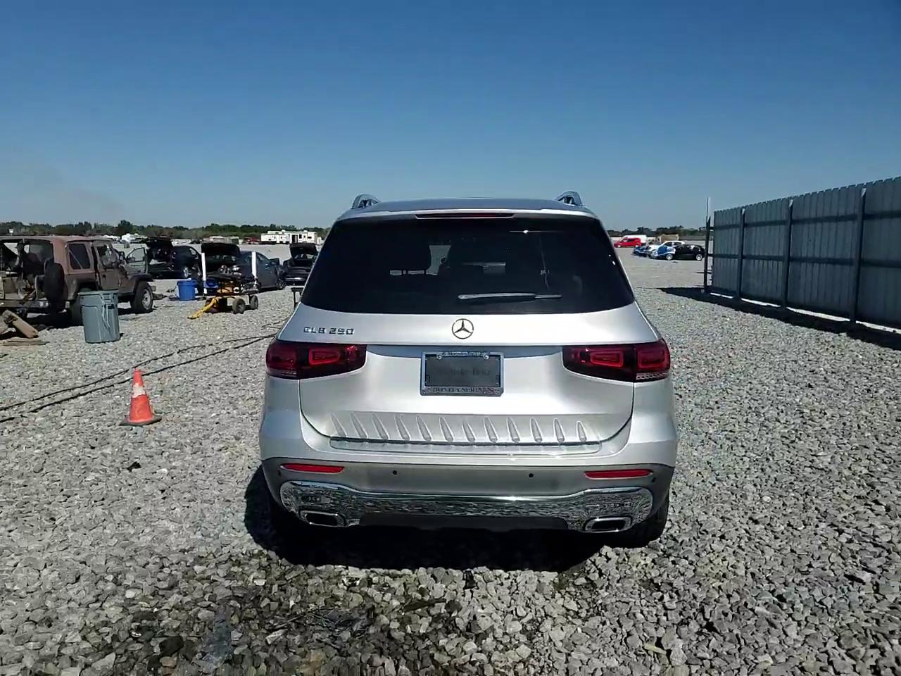 Фото: W1N4M4GB9MW162726